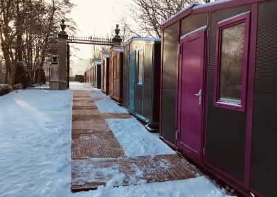 pop up rooms with bathroom in the snow at private event